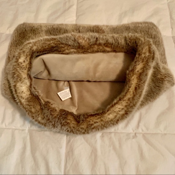 Neck Warmer - Picture 2 of 5